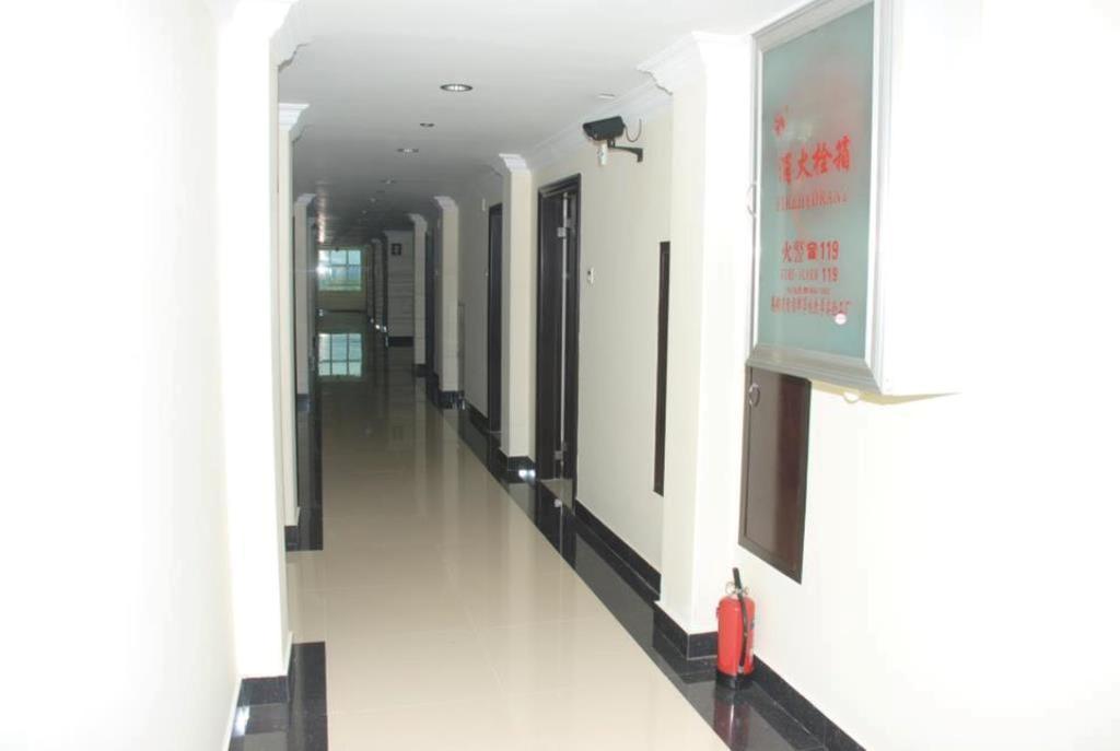 Golden Hill Hotel - Lashio Extérieur photo